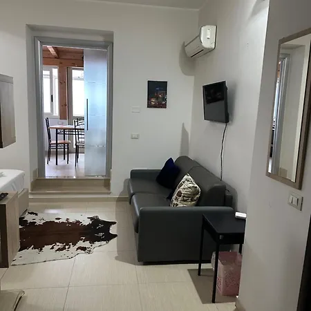 شقة Siracasa